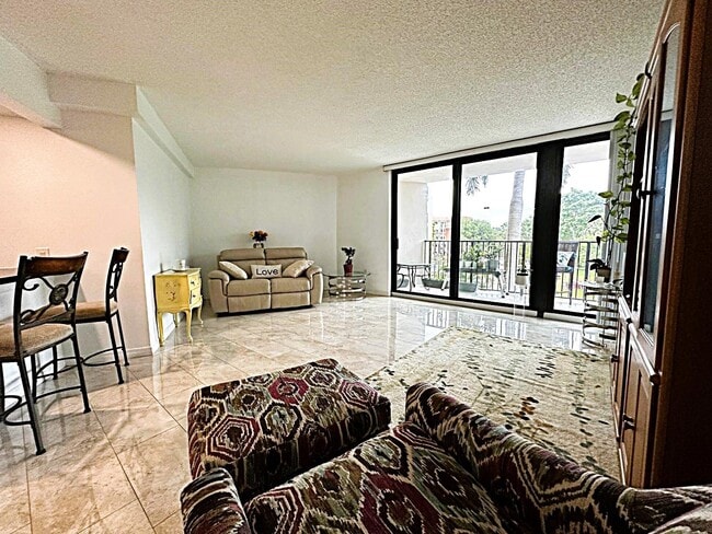 Photo - 1101 River Reach Dr Unit #314 NEWLT REDONE