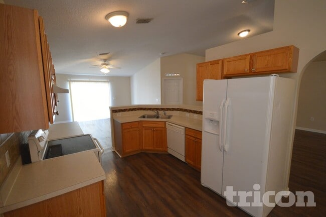 Photo - 10917 Banyan Wood Way