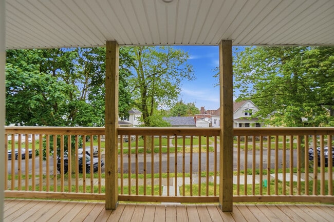Photo - 1626 Howell St