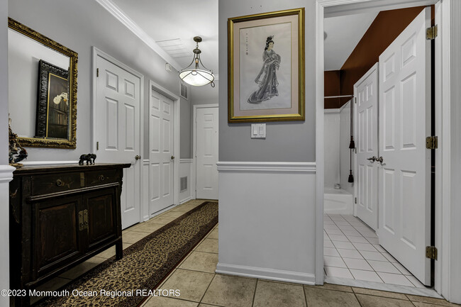 Photo - 536 St Andrews Pl