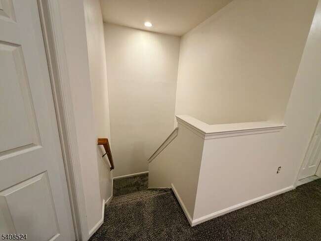 Photo - 43 Windsor Dr