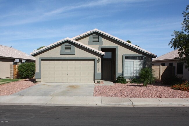 Building Photo - 13232 W Desert Ln