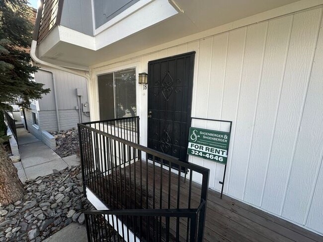 Photo - 1412 E 9th St