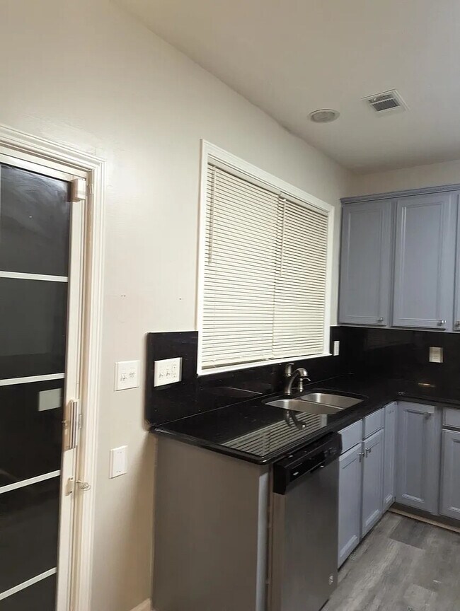 Photo - Room in House on Kyrle Wy NW