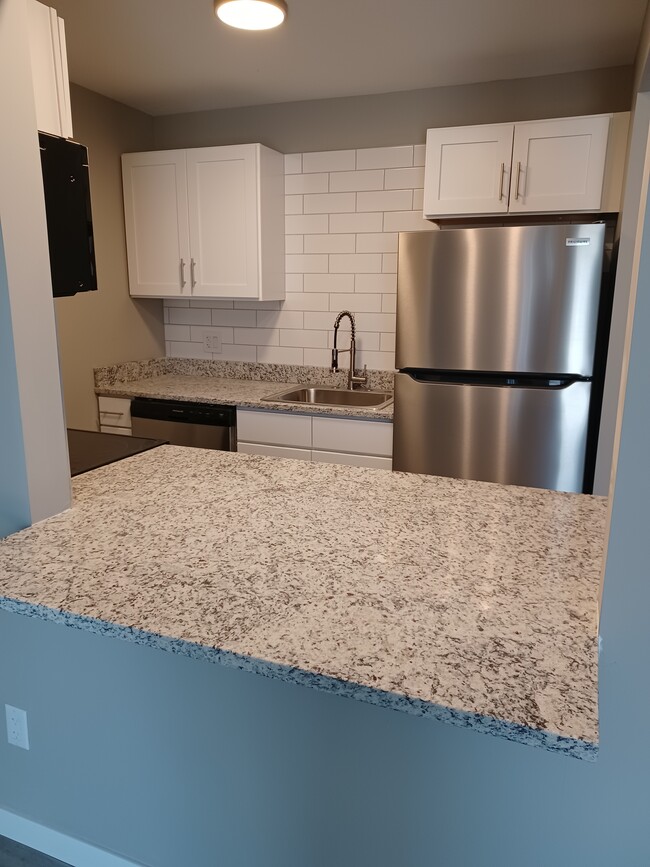Building Photo - The LUX of Saginaw Rental