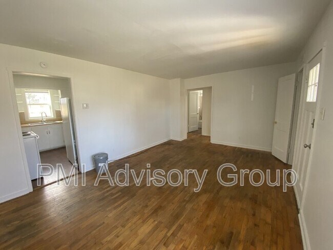 Photo - 2817 SE Minnesota Ave