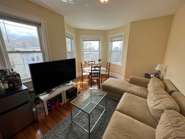 Photo - 48 Lowell St Unit 2