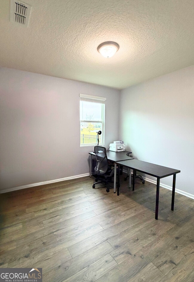 Photo - 215 Brooklet Cir