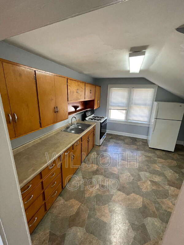Photo - 1604 W 15th St Unit A