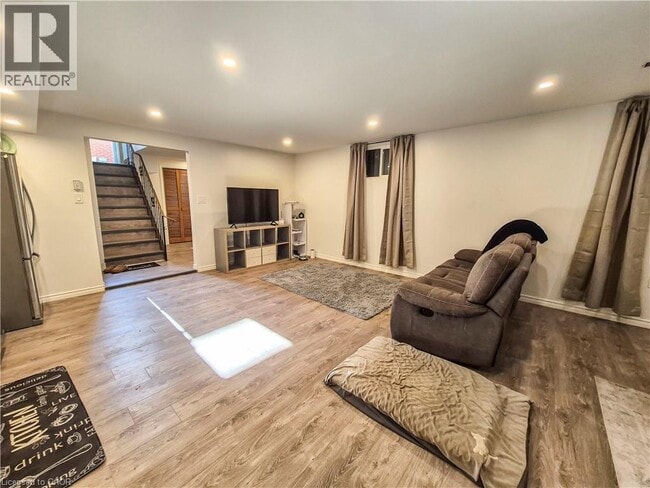 Photo - 11 Duncairn Ave