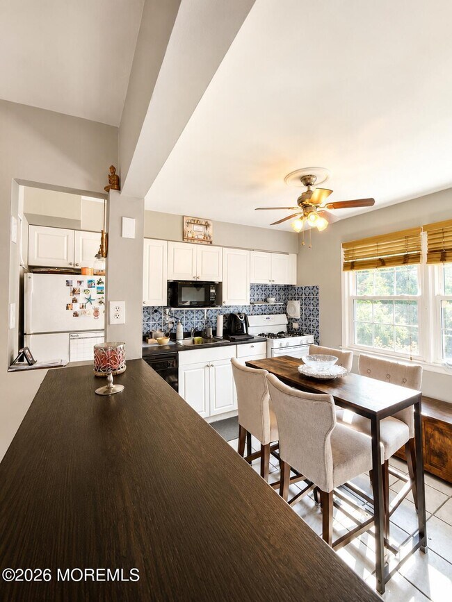 364 Westwood Ave Unit 11