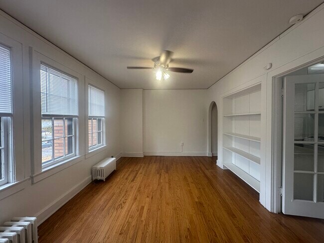 Sala de estar - 809 E Kingsley St