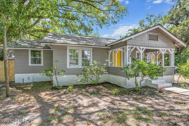 Photo - 3058 Rosselle St