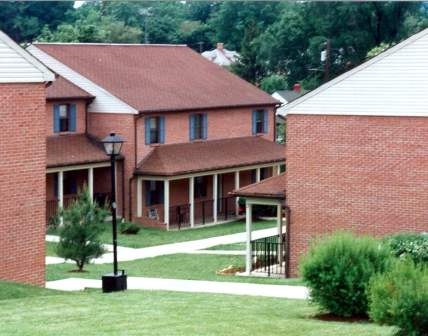 Franklin Manor Apartments - Franklin Manor Apartments