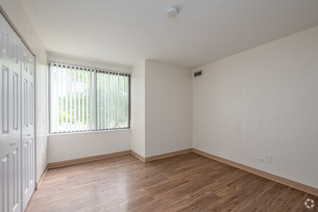 3BR, 1.5BA - 1,370SF - Bedroom