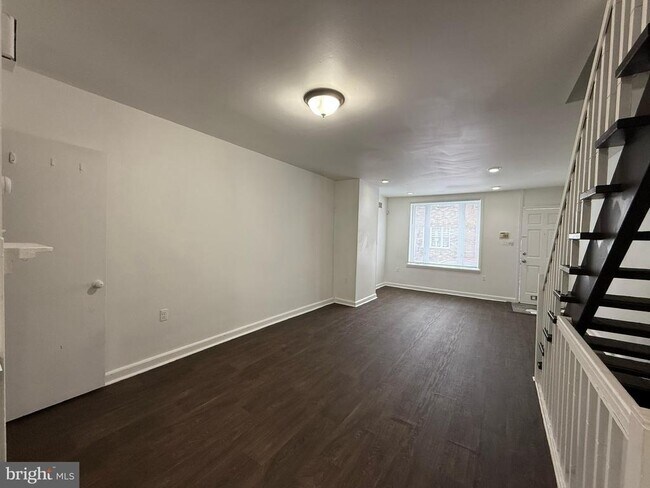 Photo - 2517 S Camac St