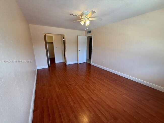 Photo - 10511 SW 108th Ave Unit 295