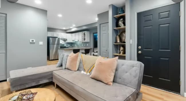 Photo - 2321 W Harrison St Unidad 1