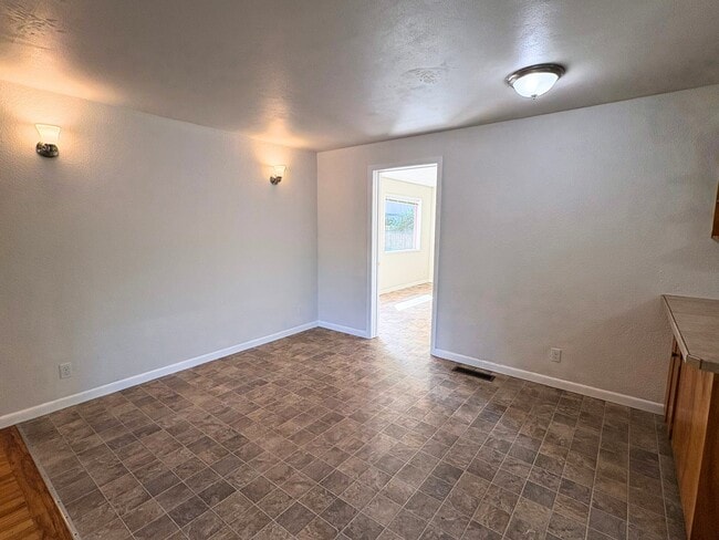 1115 NW 20th St