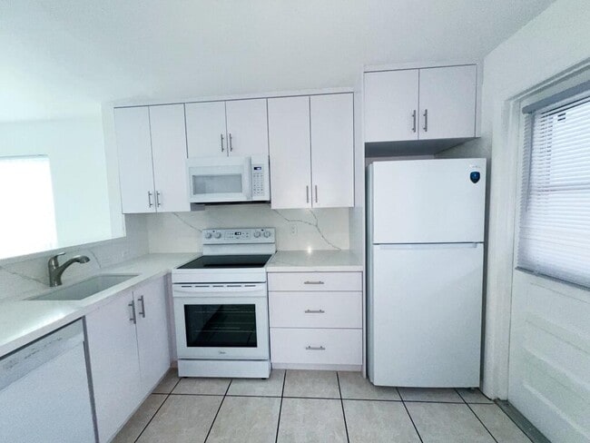 Photo - 3777 NW 78th Ave Unidad 46E