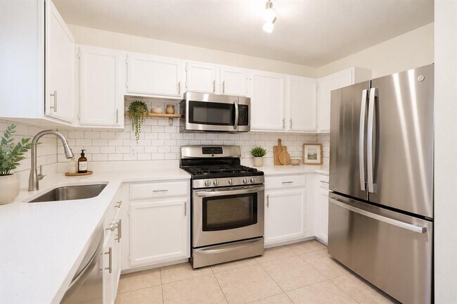 Photo - 8417 Avocet Dr