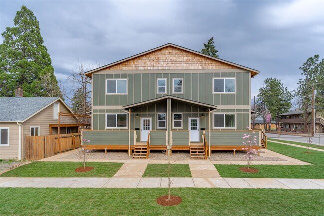 Photo - 1507 Hines St SE