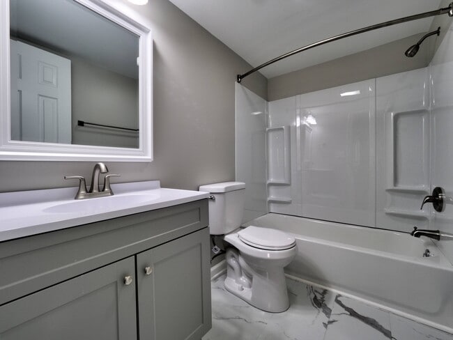 Highland Club Apartments