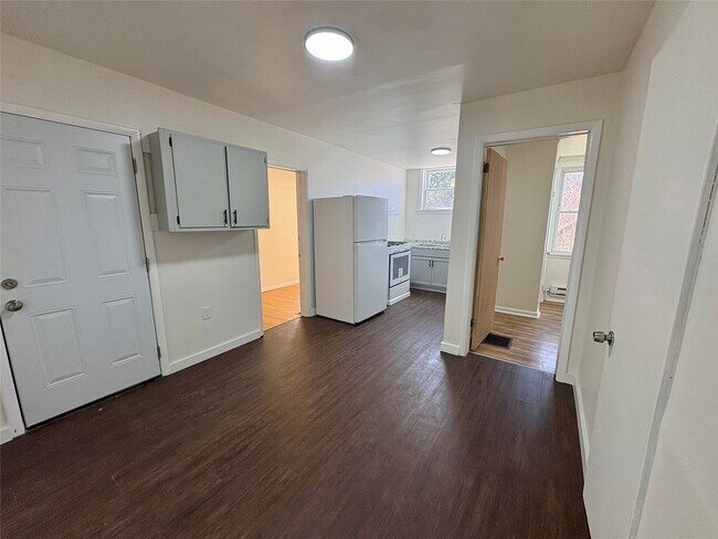 Photo - 100 St Charles St