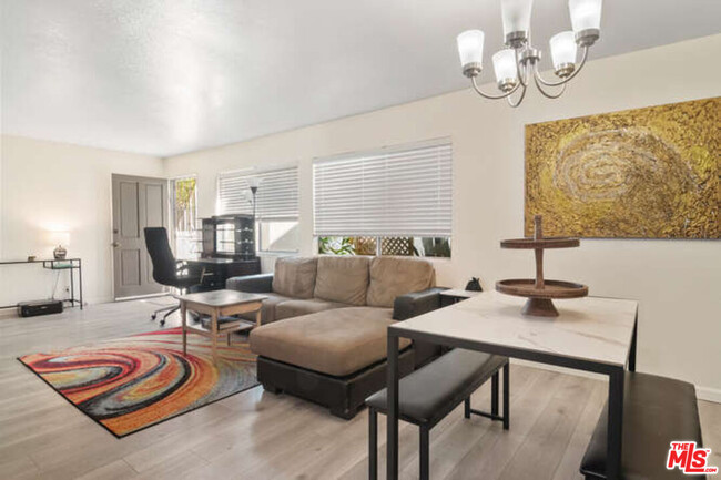 Photo - 18611 Collins St Condo Unit E2