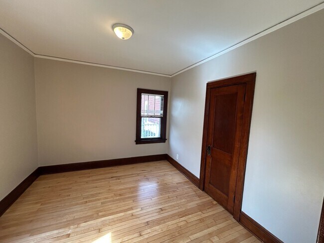 Photo - 1933 N Cambridge Ave Unidad 1935A