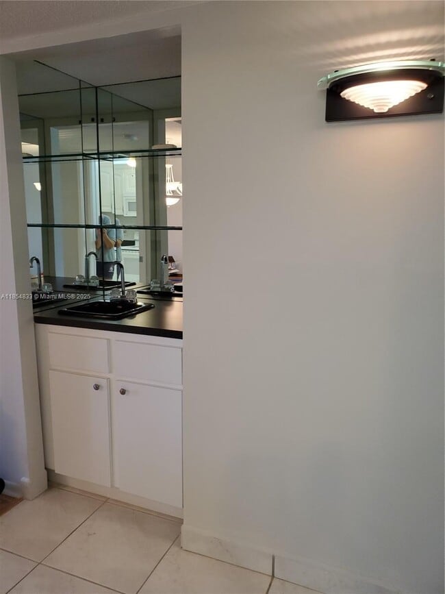 Photo - 2901 S Palm Aire Dr Unit 109