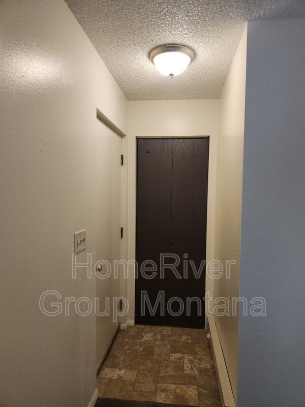 Photo - 2111 S 4th St W