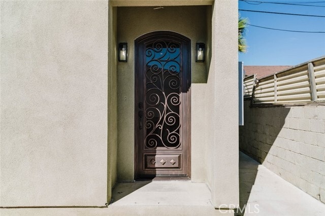 Photo - 7947 Woodman Ave