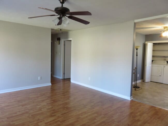 Photo - 7 S Daisy Ave