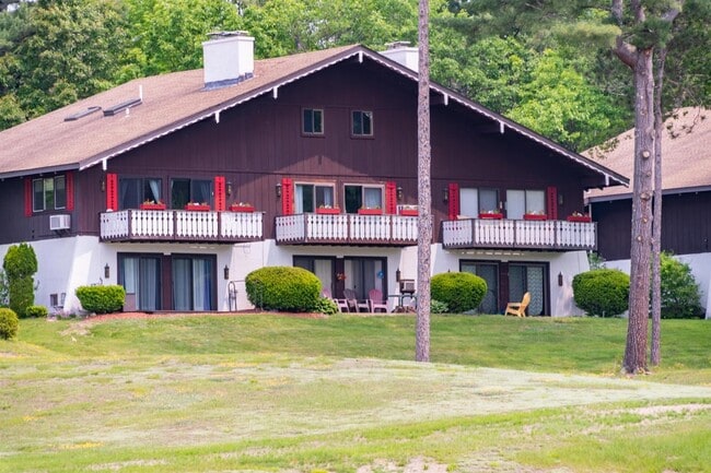 Building Photo - 18 Bunker Ln