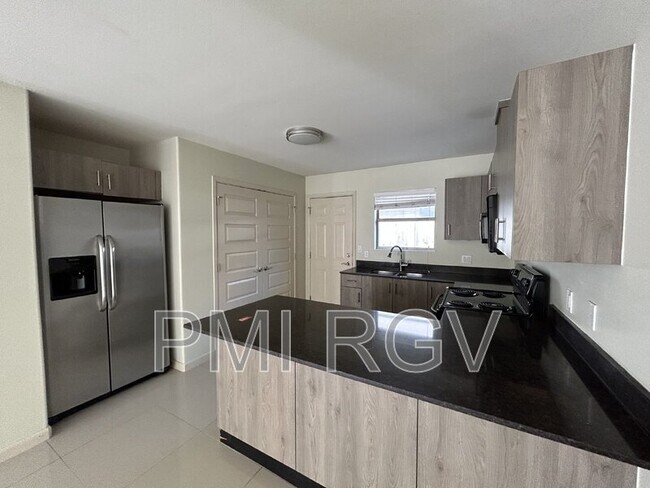 Photo - 1207 Upas Dr Unidad 4