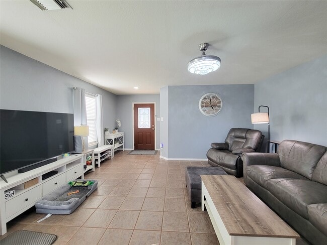 Photo - 18235 Valebluff Ln