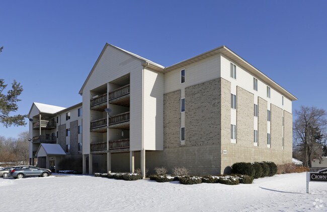 Photo - Crown Commons Apartments