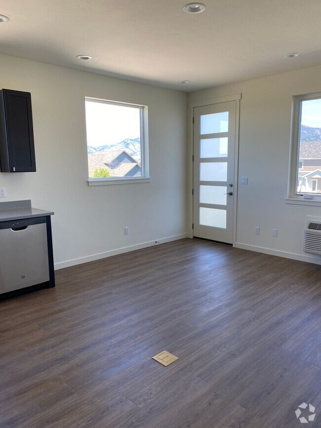 Building Photo - Gorgeous 1 Bedroom 1 Bathroom Unit  with A... Rental