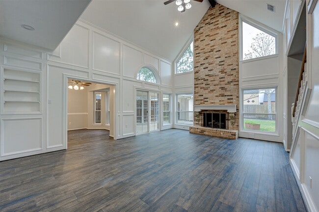 Building Photo - 3422 Mesquite Dr