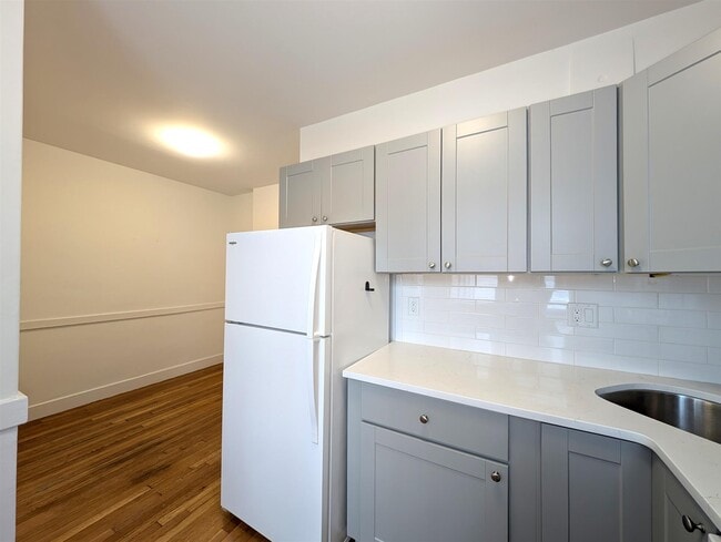 Photo - 31 College Ave Unit 6