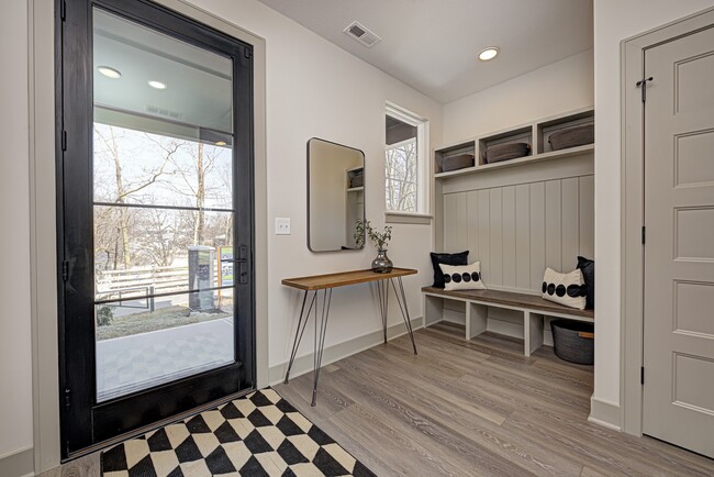 Photo - 208 Midland Trace Trail