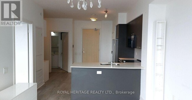 Photo - 30 Roehampton Ave Unité 1106