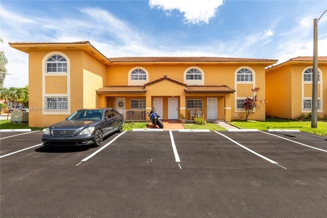 Building Photo - 7666 W 34th Ln Unit 7-202