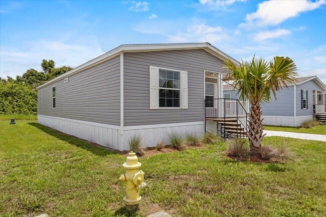 Building Photo - 6680 Hidden Oaks Dr Rental