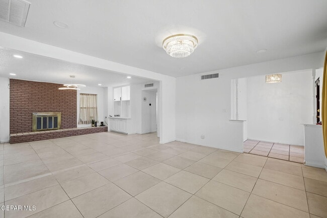 Photo - 8405 Whitus Dr