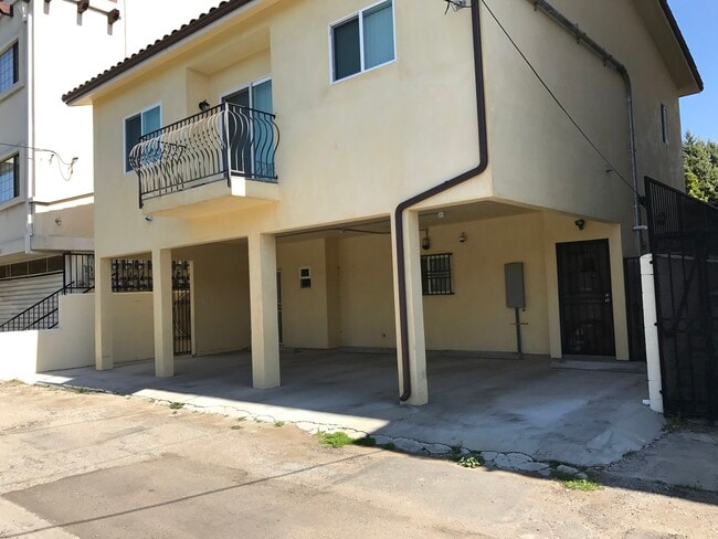 Photo - 3935 Inglewood Blvd