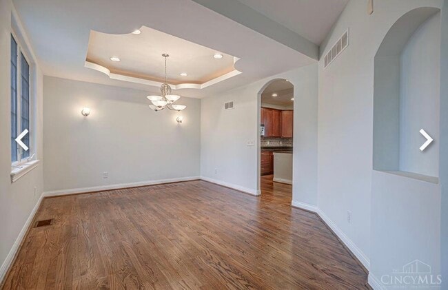 Photo - 3323 Devonian Dr