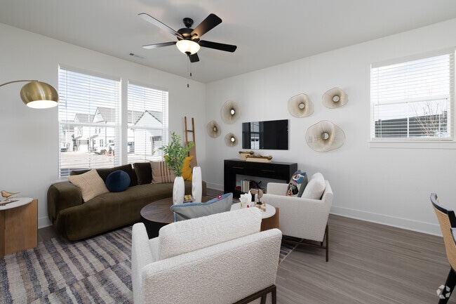 3BR, 3BA - 1,544SF - Living Room