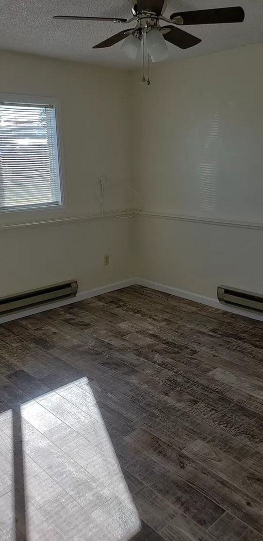 Photo - KingArthur4961 (KC-AM) Unit 2